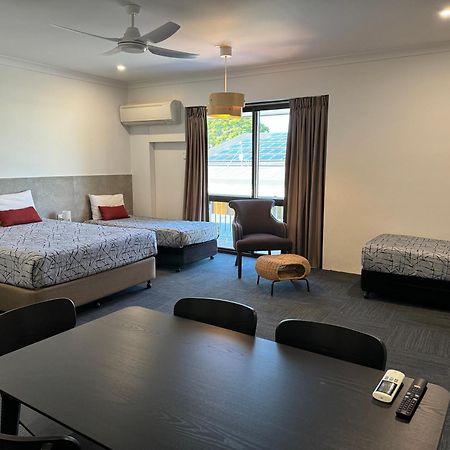 Longreach Motor Inn エクステリア 写真