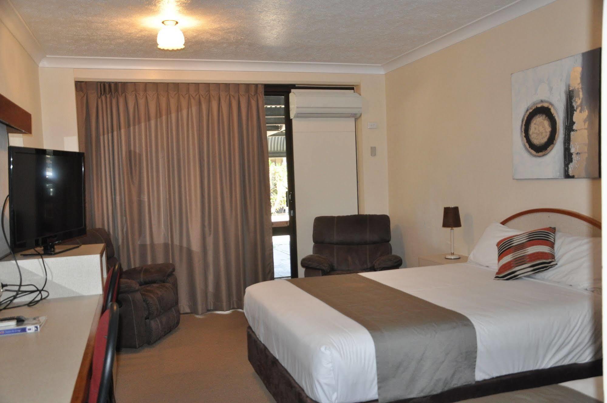 Longreach Motor Inn エクステリア 写真