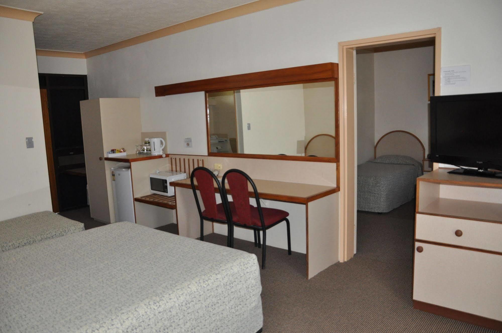 Longreach Motor Inn エクステリア 写真